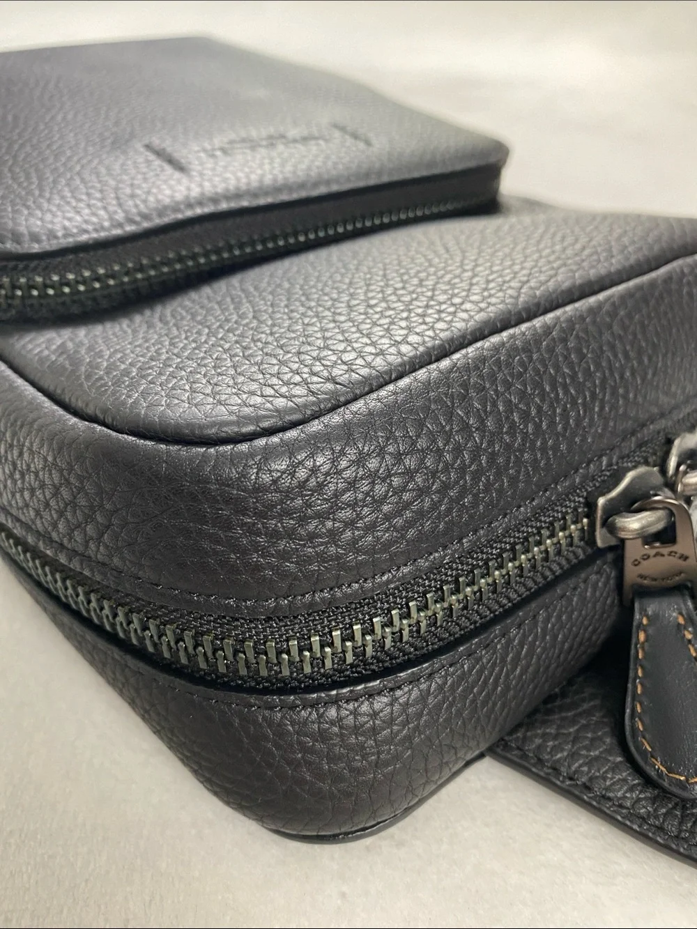 Coach Gotham Pack Shoulder/Crossbody Sling Bag | Black